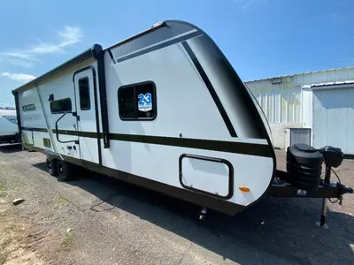 2027 Jayco Jay Feather SL photo 17