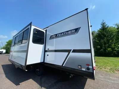 2027 Jayco Jay Feather SL photo 7