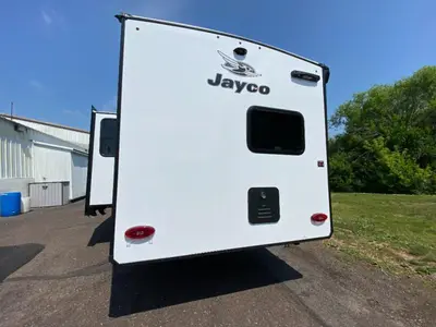 2027 Jayco Jay Feather SL photo 8