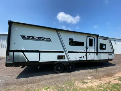 2027 Jayco Jay Feather SL photo 11