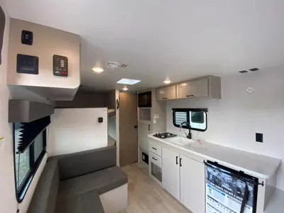 2027 Jayco Jay Flight photo 10