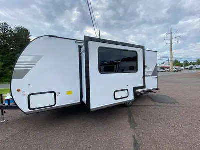 2027 Jayco Jay Flight photo 5