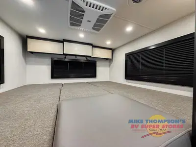 2026 Tiffin Motorhomes Open Trail photo 22