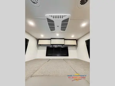 2026 Tiffin Motorhomes Open Trail photo 23