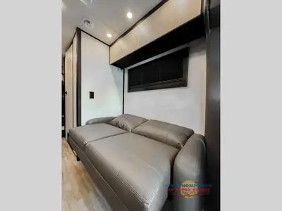 2026 Tiffin Motorhomes Open Trail photo 13