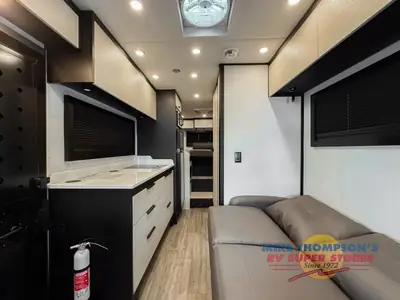 2026 Tiffin Motorhomes Open Trail photo 12