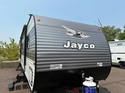2027 Jayco Jay Flight photo 3