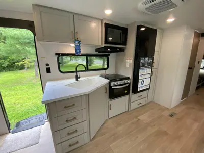 2027 Jayco Jay Flight photo 23