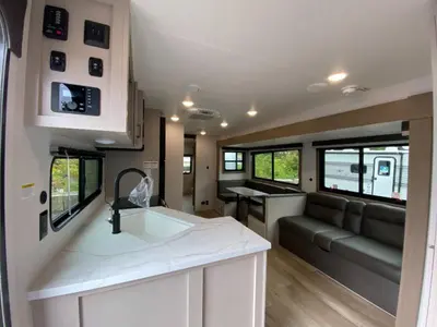 2027 Jayco Jay Flight photo 18