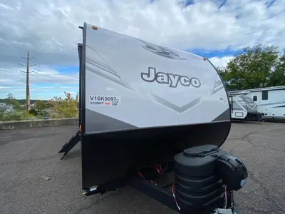 2027 Jayco Jay Flight photo 2