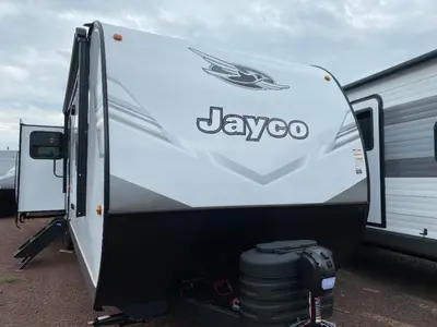 2027 Jayco Jay Flight photo 3