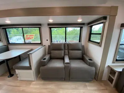 2027 Jayco Jay Flight photo 37