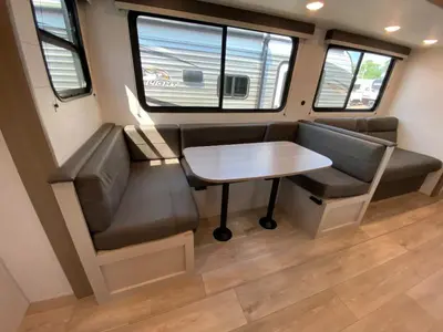 2027 Jayco Jay Flight photo 25