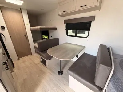 2027 Jayco Jay Flight photo 16