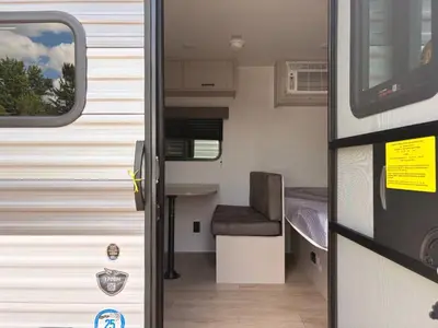 2027 Jayco Jay Flight photo 9