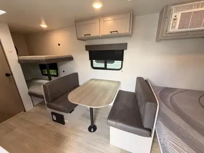 2027 Jayco Jay Flight photo 10