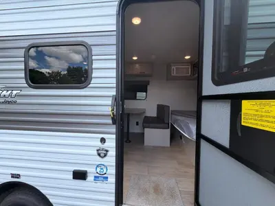 2027 Jayco Jay Flight photo 6