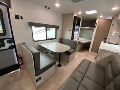 2027 Jayco Jay Flight photo 32