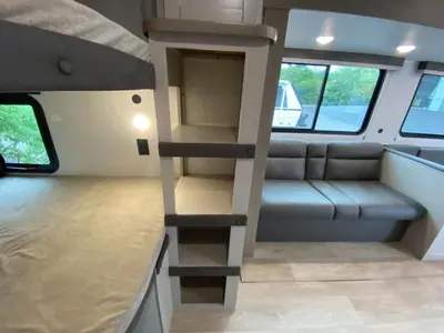2027 Jayco Jay Flight photo 35