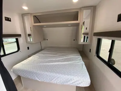 2027 Jayco Jay Flight photo 35