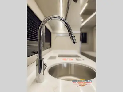 2026 Tiffin Motorhomes Wayfarer photo 16