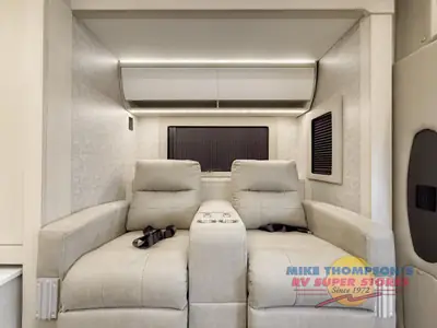 2026 Tiffin Motorhomes Wayfarer photo 14