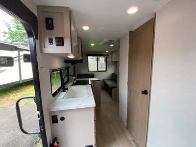 2027 Jayco Jay Flight photo 12