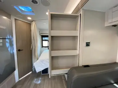 2027 Jayco Melbourne photo 28