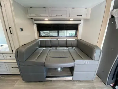 2027 Jayco Melbourne photo 39