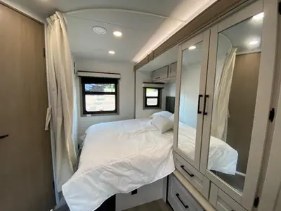 2027 Jayco Melbourne photo 29