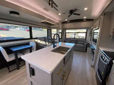2027 Jayco North Point photo 18