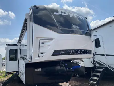 2027 Jayco Pinnacle photo 3