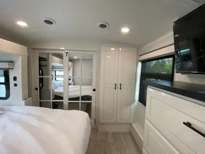 2027 Jayco Pinnacle photo 49