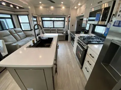 2027 Jayco Pinnacle photo 20