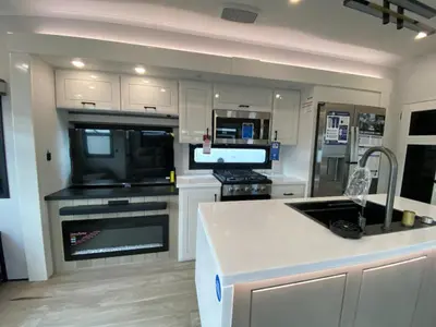 2027 Jayco Pinnacle photo 16