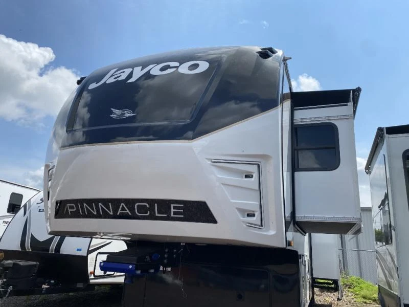2027 Jayco Pinnacle exterior