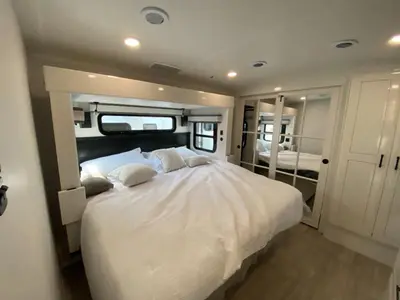 2027 Jayco Pinnacle photo 48