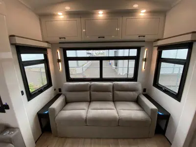 2027 Jayco Pinnacle photo 31