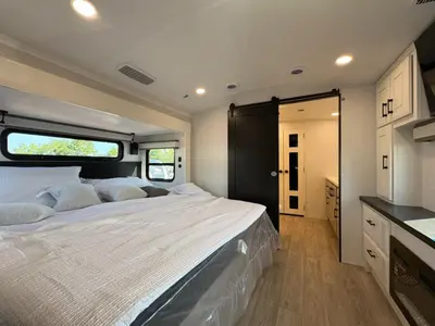 2027 Jayco Pinnacle photo 45