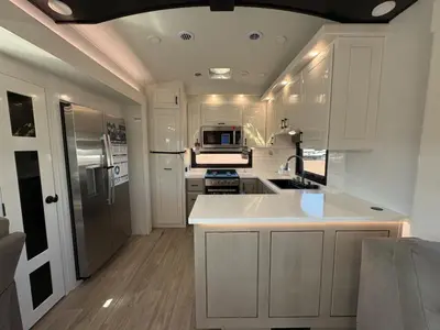 2027 Jayco Pinnacle photo 24