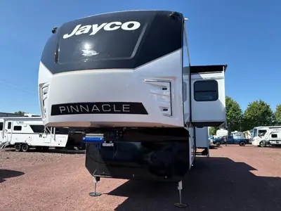 New 2027 Jayco Pinnacle 38FBRK