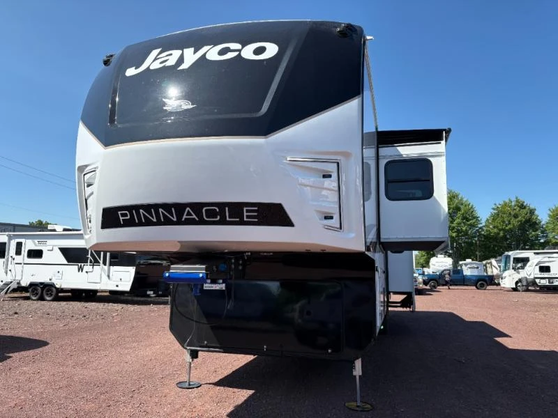2027 Jayco Pinnacle exterior