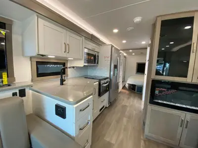 2027 Jayco Precept photo 18