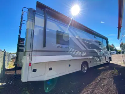 2027 Jayco Precept photo 8