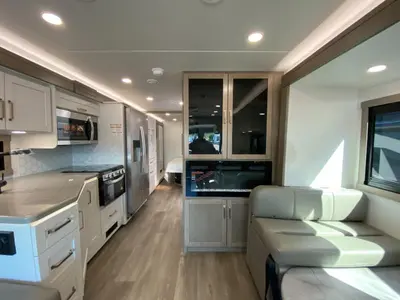 2027 Jayco Precept photo 17