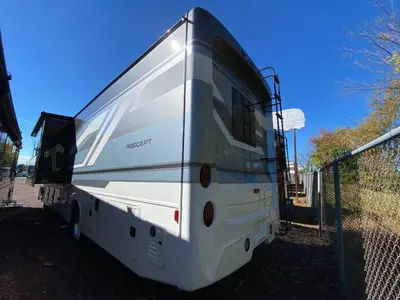 2027 Jayco Precept photo 6