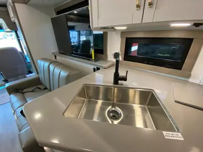 2027 Jayco Precept photo 30