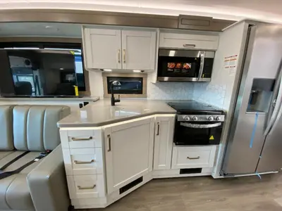 2027 Jayco Precept photo 27
