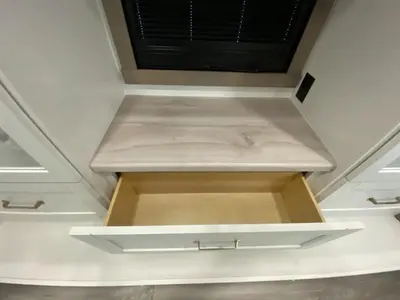 2027 Jayco Precept photo 37
