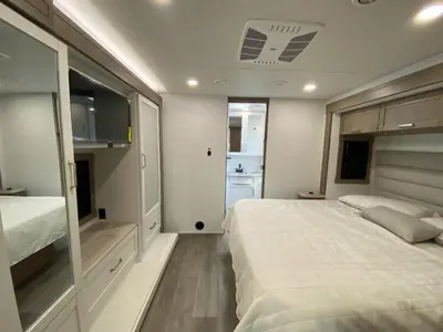 2027 Jayco Precept photo 32